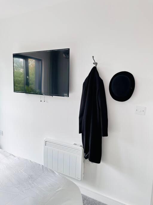 Apartamento Urban 2 Bedroom Flat - An Oasis Of Elegance! Free Parking And Wifi Suitable For Families And Professionals *